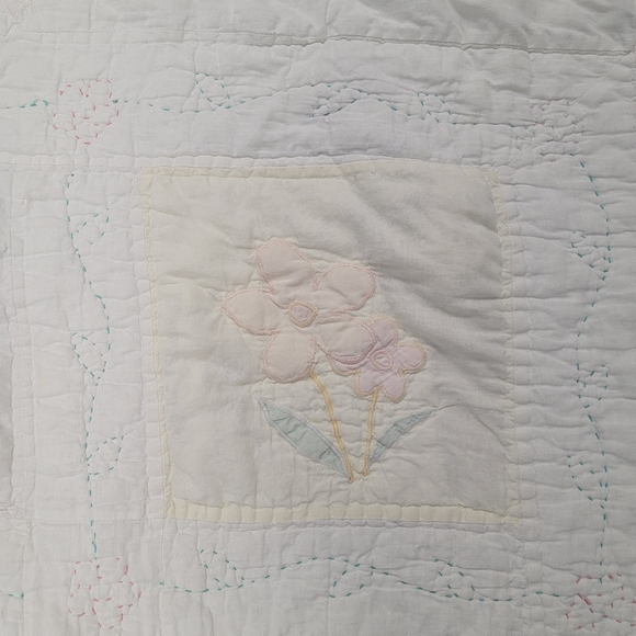 Vintage Quilt Pastel Patchwork Cottage Cutter Scrappy Shabby TLC Crafts *READ - Picture 9 of 16